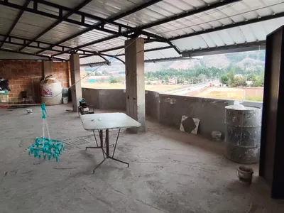 Casa 8 dorm. 743 m²