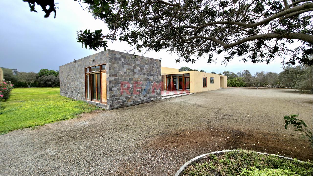 Venta - Casa De Campo- Exclusiva Oportunidad En Chilca – Fundo Los Tilos En Un Oasis De Paz (3,093.53 M²)