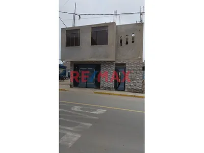 📍 Casa En Venta Con 2 Departamentos Independientes – Huaral (Flor De Huaquilla)