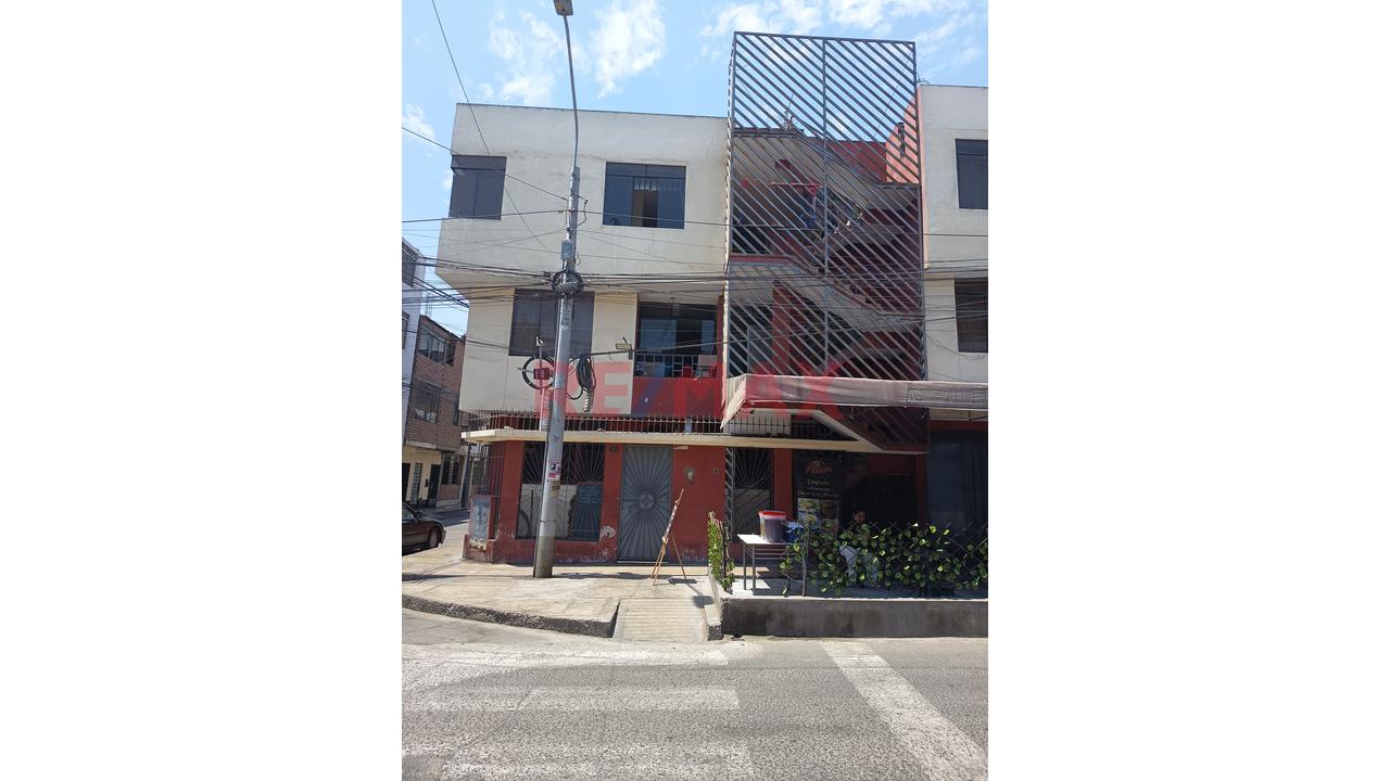 Venta De Casa En Callao Límite Con San Martin De Porres.