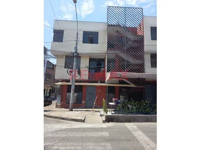 Venta De Casa En Callao Límite Con San Martin De Porres.