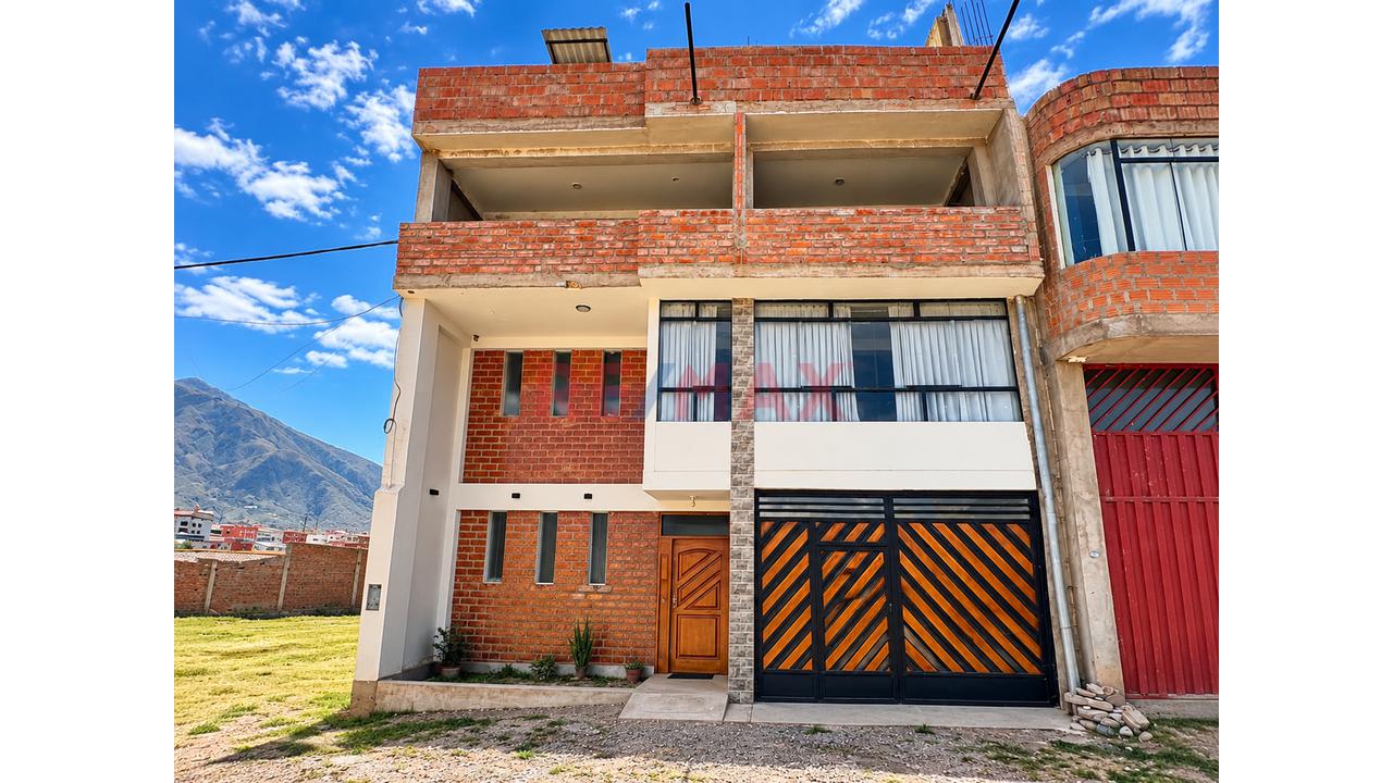 🏡🔥 ¡Casa De 3 Pisos + Azotea En Venta En Oropesa, Cusco!
