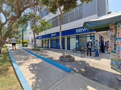 🛎️¡Ocasion !Vendo Local Primer Piso Comercial En Salamanca (Frente A Parque Fap- Av Paracas Y Mercado )  🛎️