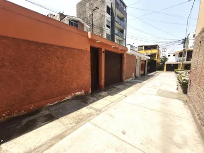 Venta de Casa en Surquillo - Lima 3 Dormitorios 