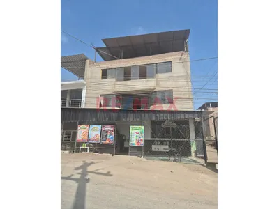 Ocasion Venta De Casa En Esquina Tres Pisos En Jiron Iquitos En Vmt