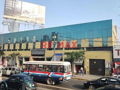 🔥 Venta De Oficina/Almacén 250 M² En Galería Acoprom – Las Malvinas