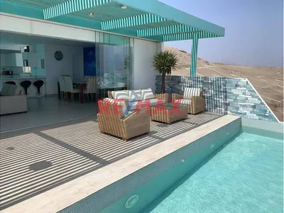 Venta De Casa De Playa Amoblada– Condominio La Honda, Cerro Azul