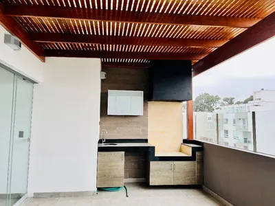 Alquiler de Departamento en Santiago de Surco - Lima 4 Dormitorios 