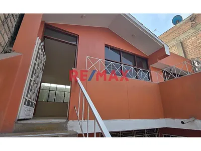 Gran Oportunidad: Inversión O Vivienda Propia-3Er Piso Y Aires