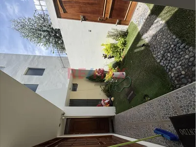 🏡 Casa En Venta Frente A Parque En Urb. Santa María – A Espaldas De La Universidad Continental