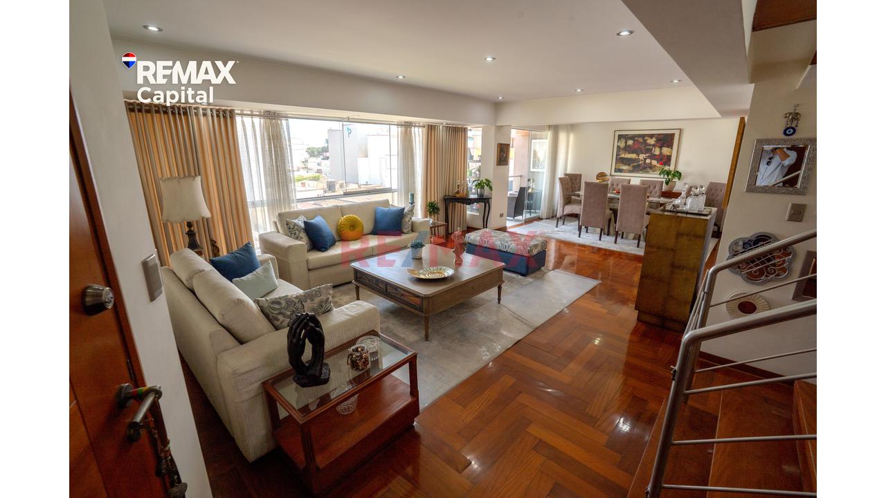 Vendo Dúplex Con Piscina Y Vista A La Ciudad: Terraza De Lujo En Surco