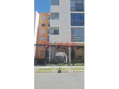 Vive Con Estilo Y Comodidad: Espectacular Departamento Con Cochera En Urb. Campo Verde