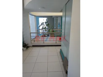 Alquiler De Oficina En Excelente Zona Comercial – Víctor Andrés Belaúnde