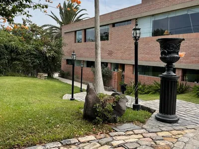 Venta de Casa en Santiago de Surco - Lima 3 Dormitorios