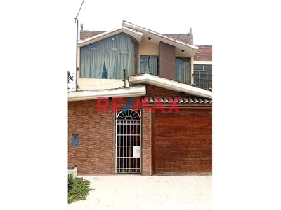Remate De Hermosa Y Moderna Casa En Caraponguillo, Lurigancho - Chosica