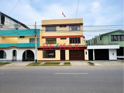 🏡 Exclusiva Casa En Venta Frente A Parque – Urb. Las Quintanas | Trujillo