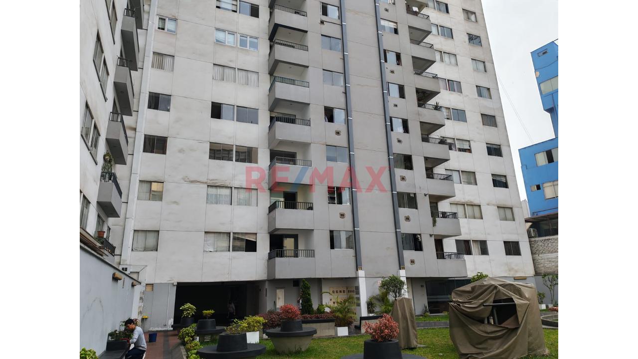 Departamento En Jesus María Cerca A Universidades, Hospital Rebagliatti Y Parque De Las Aguas - 91 Mts + Cochera