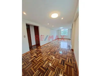 Se Vende Departamento En Excelente Ubicación Distrito Santiago De Surco