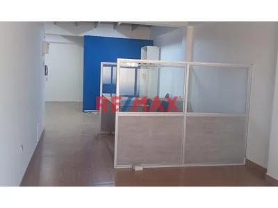 Oficina En Alquiler – 3Er Piso | Sol De La Molina (47 M²)