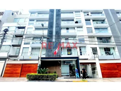Alquiler de Departamento en Surquillo - Lima 2 Dormitorios 