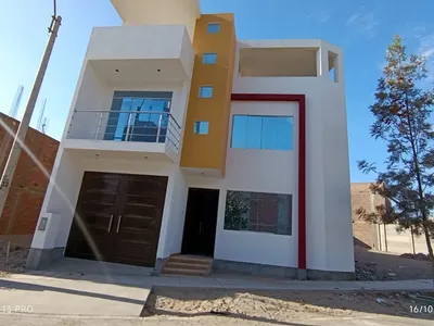 Casa De 3 Pisos En Menorca