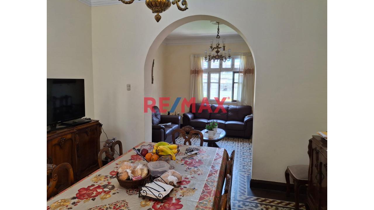 Vendo Dúplex Tipo Casa 2Do Y 3Er Piso Jesús María.  Acceso Independiente A Calle, Vista Externa.