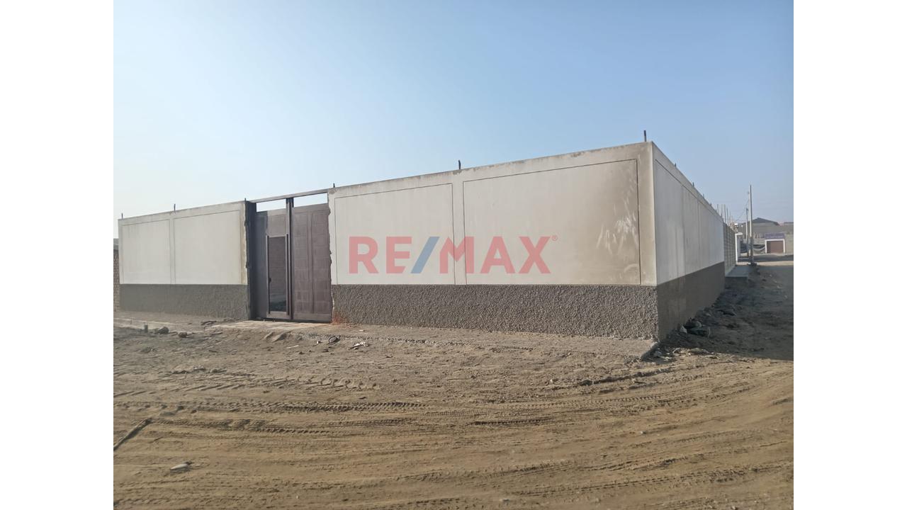Terreno En Venta En Esquina-2Da Linea De Playa-Huanchaquito-350M2-$50.000