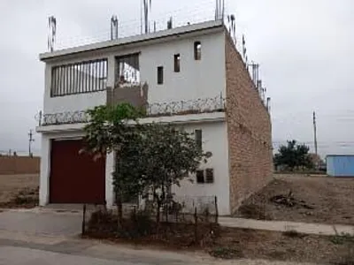 Venta de Casa en Carabayllo - Lima 6 Dormitorios