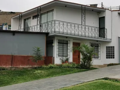 Venta de Casa en Pachacamac - Lima 5 Dormitorios 