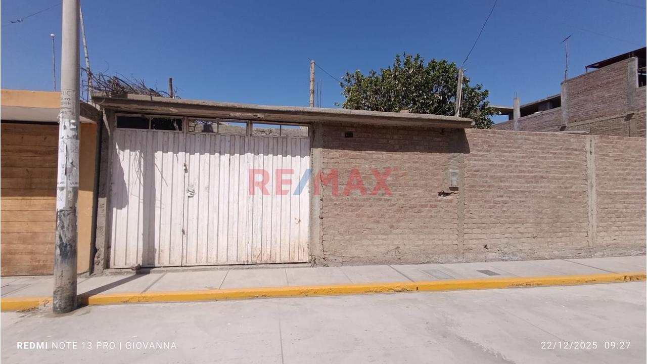 Venta Casa En Casco Con Gran Potencial De Ampliación