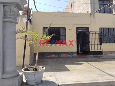 Terreno Comercial En Venta Frente Al Santuario Del Señor De Luren