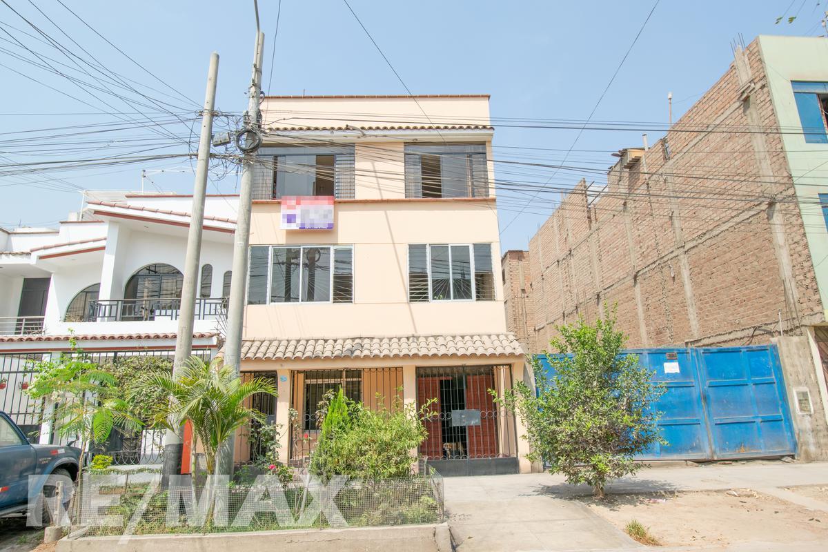 Venta de Casa en Carabayllo - Lima 7 Dormitorios 