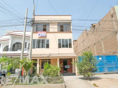 Venta de Casa en Carabayllo - Lima 7 Dormitorios 