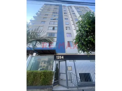 ¡Alquila Departamento De 3 Dormitorios En Breña!