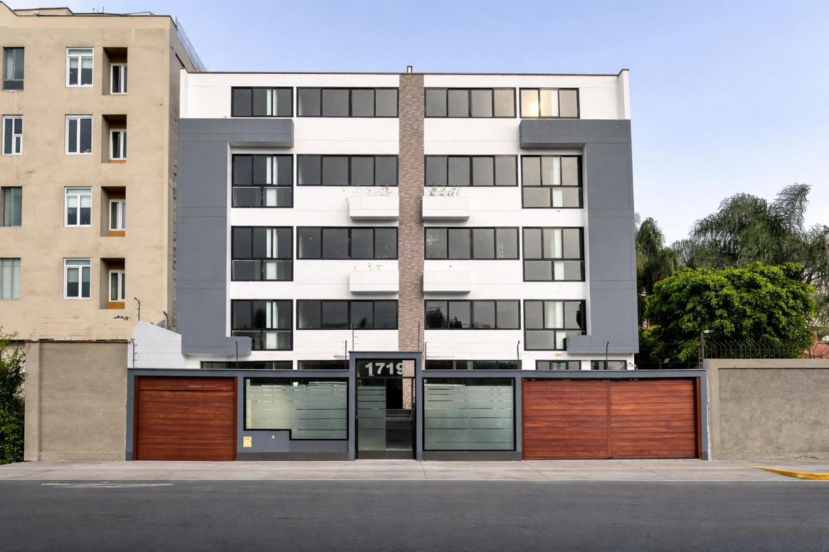 Venta de Departamento en Santiago de Surco - Lima 1 Dormitorio 