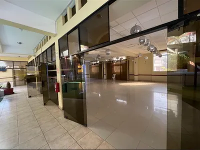 Venta de Local Comercial en La Molina - Lima 0 Dormitorio 