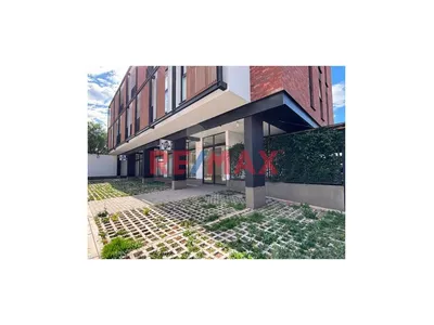 🏪 Venta De Local Comercial – Lofty Huertos Sachaca
