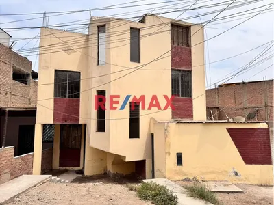 Casa En Vetanilla De 2 Piso Mas Azotea