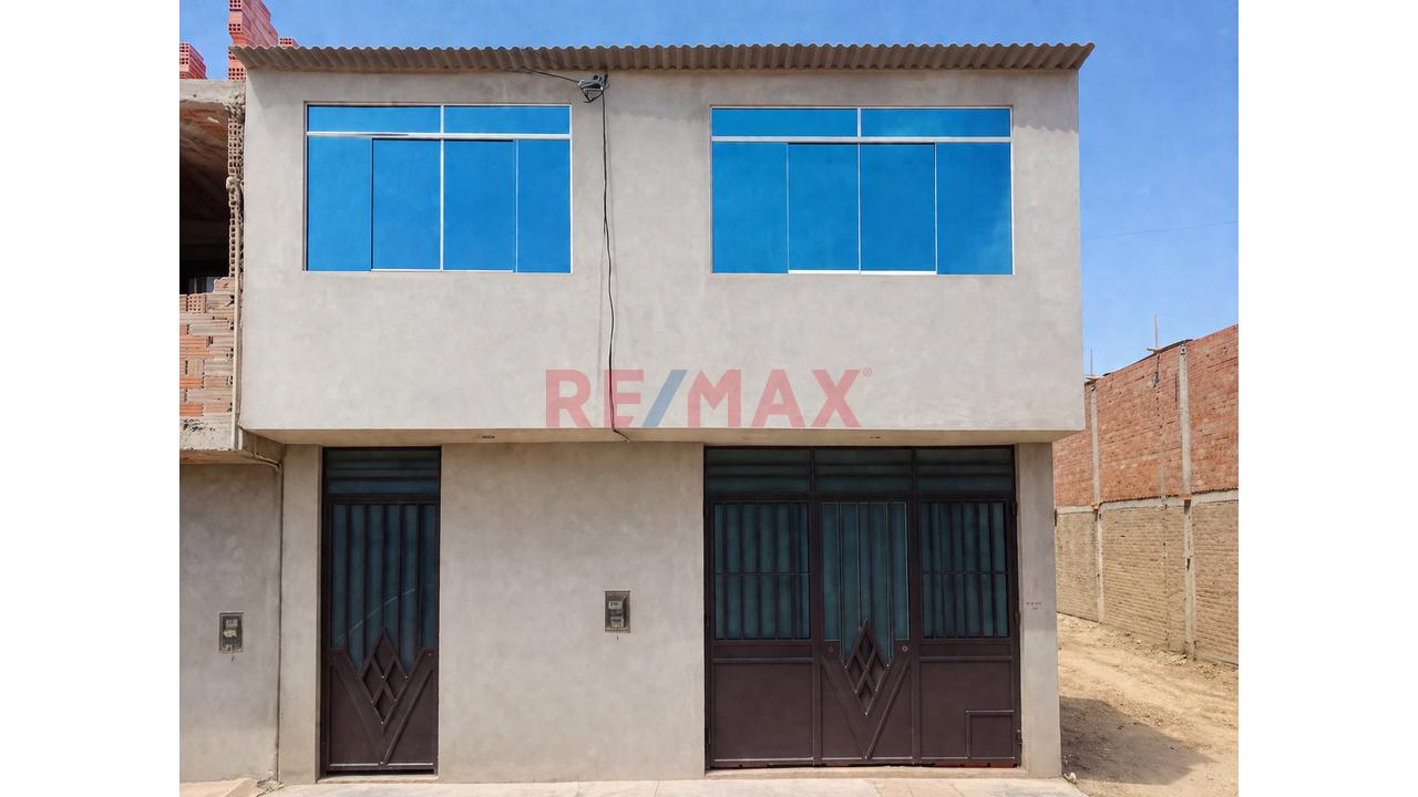 Casa En Venta 2 Pisos - La Victoria