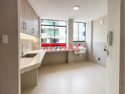 Alquiler De Departamento De Estreno – Excelente Ubicación -En El Distrito De Ate
