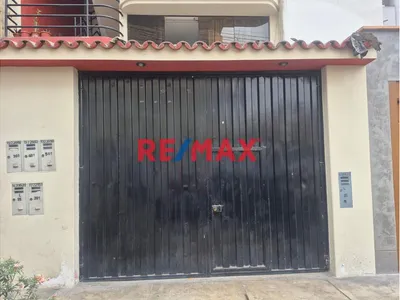 ¡Alquila Local Comercial De 120 M² En Ate! Ubicación Estratégica Para Impulsar Tu Negocio