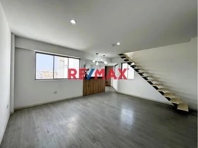 Vive Frente Al Mar En San Miguel | Exclusivo Y Amplio Dúplex Con Amplia Terraza Y Vista Lateral Al Mar