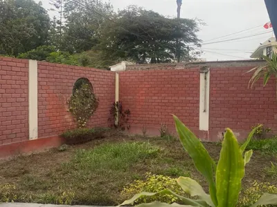 Venta de Casa en San Borja - Lima 12 Dormitorios