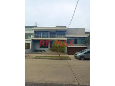 Amplia Propiedad En San Isidro Con Gran Potencial Para Vivienda O Proyecto Inmobiliario