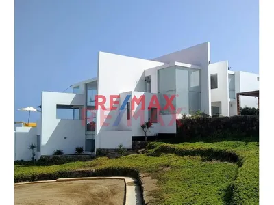 Exclusiva Casa De Playa - Playa El Misterio
