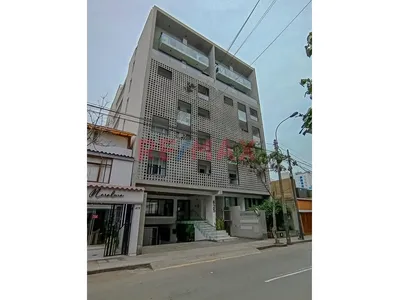 Alquiler Departamento Exclusivo En Miraflores A 3 Paralelas Del Malecón