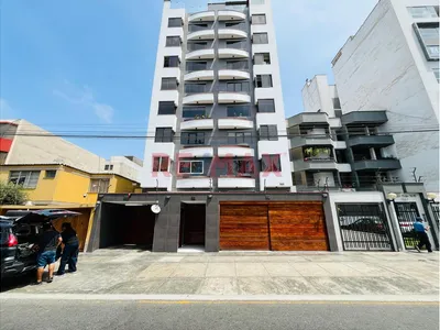 🏡 ¡Vive Frente Al Pentagonito! Amplio Departamento En San Borja Norte