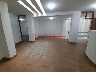 Venta De Departamento En Larry Jhonson 2Do Piso Interior Cajamarca