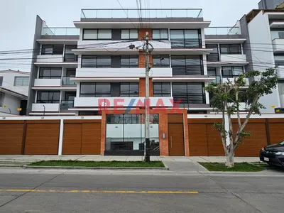 Departamento De Estreno, Cerca A Parque, Con Cochera