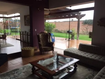 Casa en venta · Calle Islas Aleutianas, La Molina · 416 m², 3 dorm.